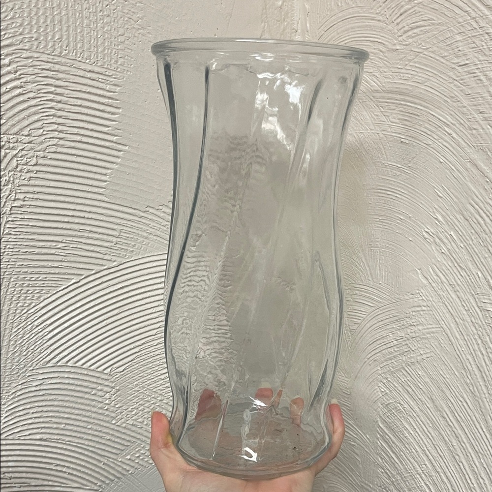 Vintage Elegant Clear Glass Vase